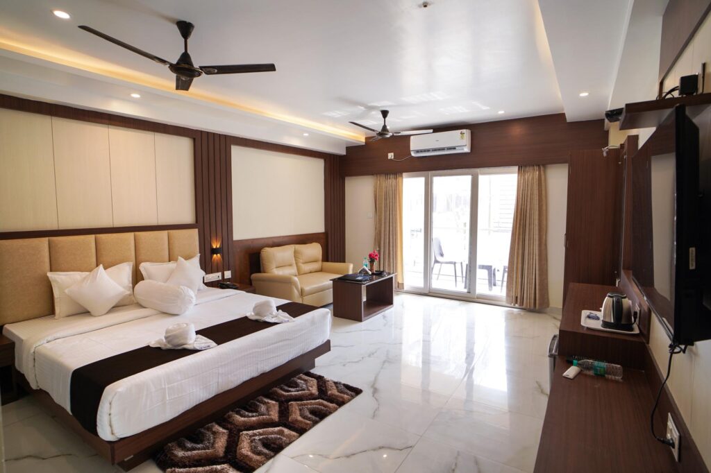 royal feeling luxury resort in mandarmani DSC08436