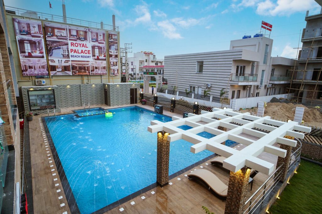 Swimming Pool with Kids Pool